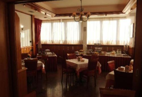 Hotel Vela Trento Esterno foto