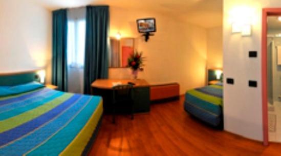 Hotel Vela Trento Camera foto