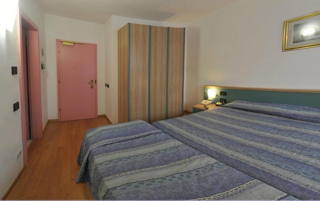 Hotel Vela Trento Esterno foto